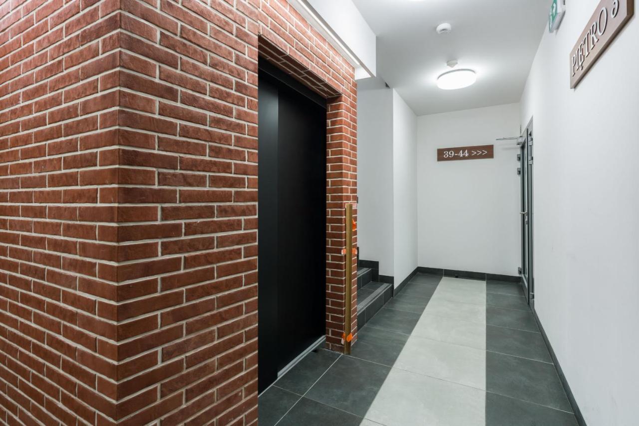 Bukowska 18 Apartments Mtp Poznan By Noclegi Renters Luaran gambar
